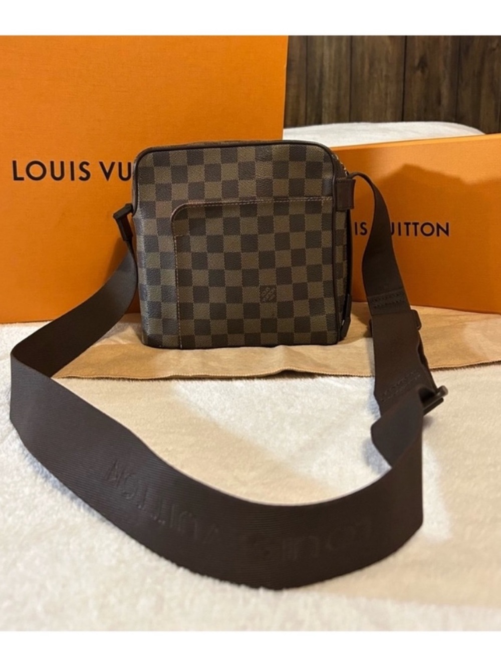 Louis Vuitton Damier Crossbag